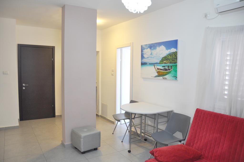 Isra Home Rothschild 8-2 Apartment Bat Yam Eksteriør billede